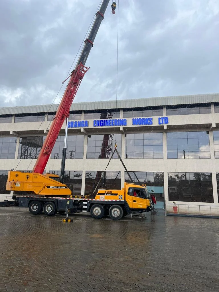 Shanga crane